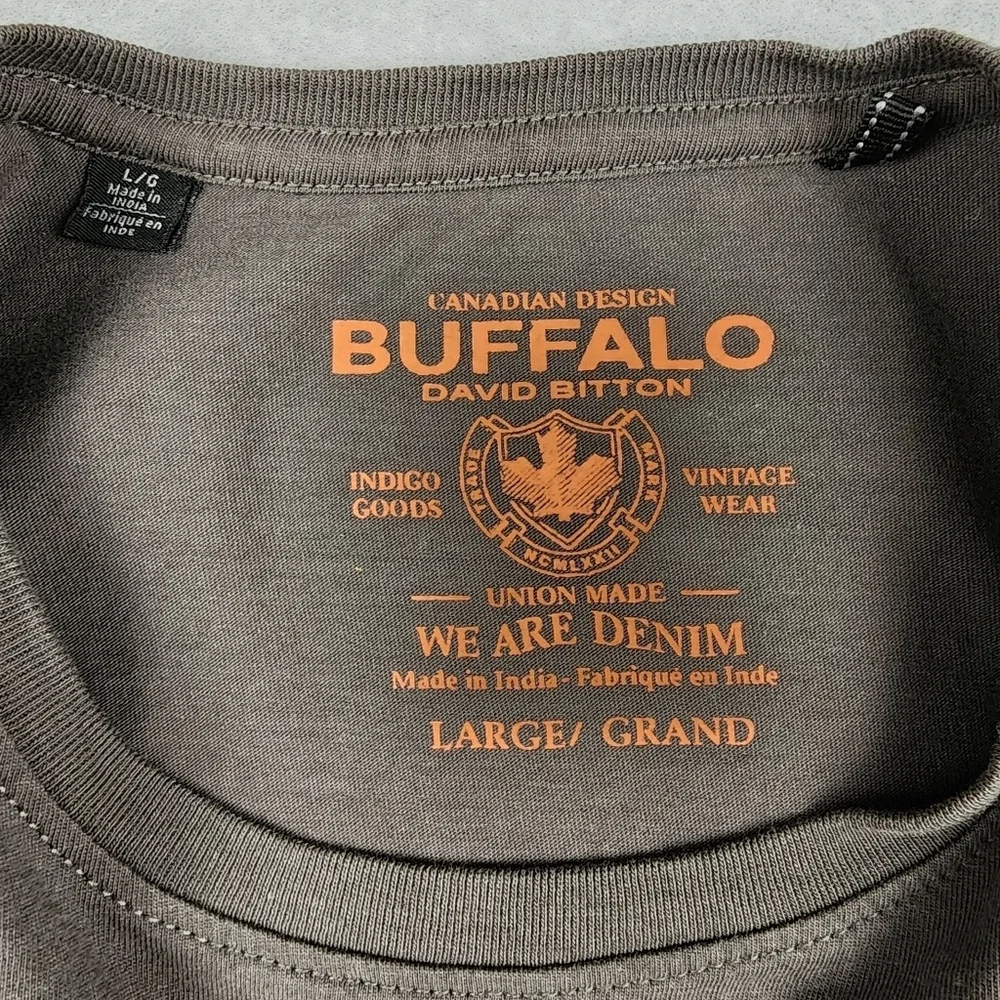 Buffalo David Bitton Gray Short Sleeve Tee Canadian Design Mens Large Distressed
